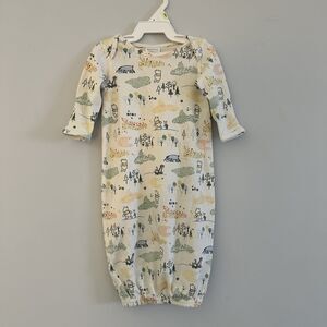 Hanna Andersson Winnie the Pooh Sleeper Gown - Size 0-3M
